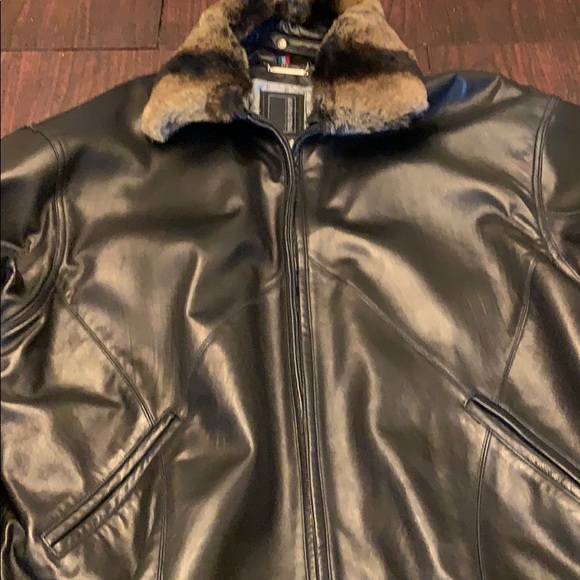 Leather coat - Picture 2 of 6